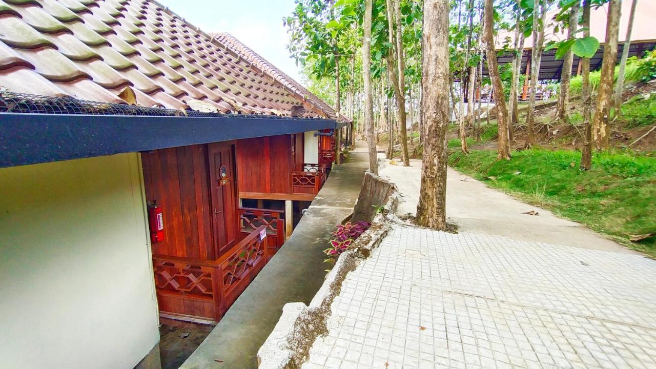 Kasuari Exotic Resort Маґеланґ Екстер'єр фото