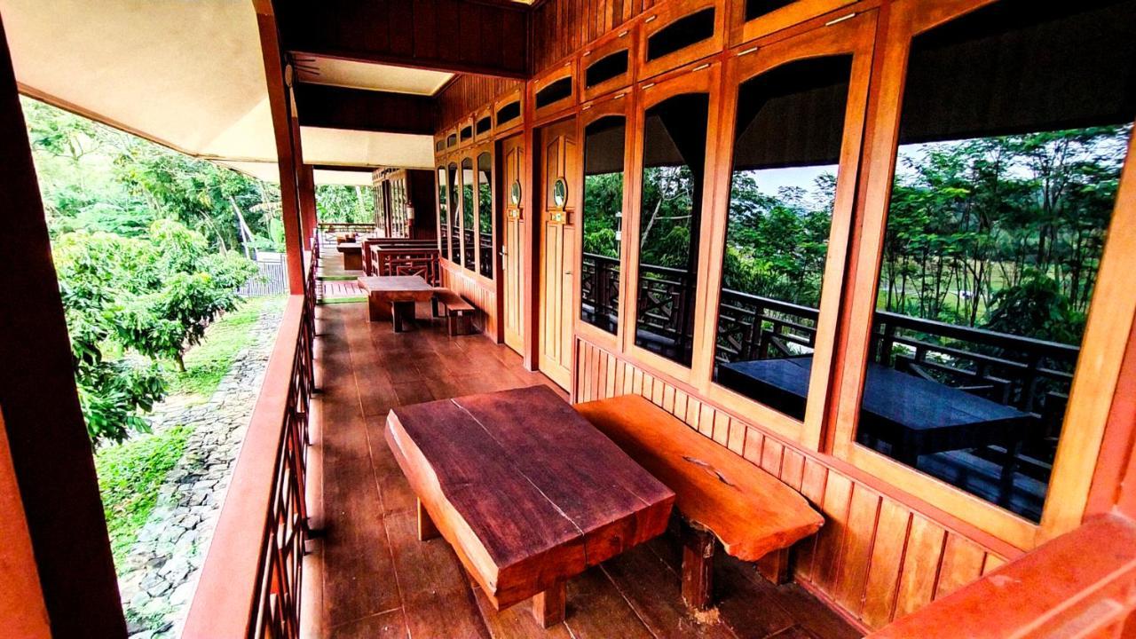 Kasuari Exotic Resort Маґеланґ Екстер'єр фото
